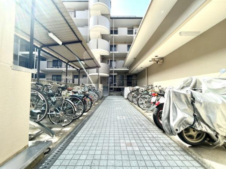@փXy[X育܂B