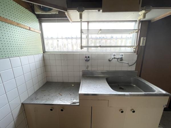 ���s�{���s�s������R�c�o�����̒��È�ˌ��ẴL�b�`��