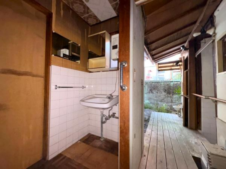 ���ʑ�E���ʏ��@���ʑ�◁���A�g�C���Ȃǂ͊O�ɂ������܂��y��y�����n�꒬�z�S���F���c