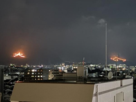 �Z�˂���̒��]�ʐ^�@-