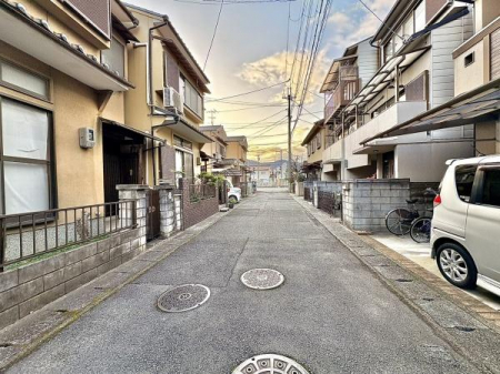 ���̑����n�@�O�ʓ��H�ł��y�����L���쒬�z�S���F���c