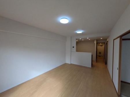 ���r���O�@���r���O�ł��y���C�I���Y�}���V�����l���{�K�[�f���V�e�B�z�S���F�X�c