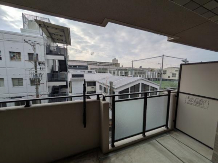 �o���R�j�[�@�o���R�j�[�ł��y�T�[�p�X�l���{�z�S���F�X�c