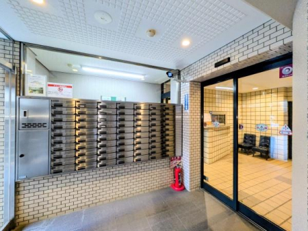 �G���g�����X�@�G���g�����X�ł��y�O�����E�h���[���܏��G�ہz�S���F���c