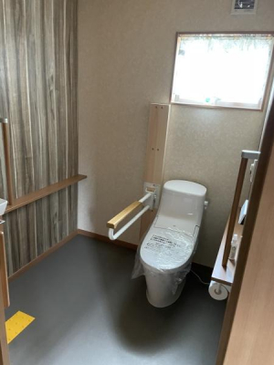 �o���R�j�[�@�g�C���ł��y���k���R���͒[�z�S���F�X�c