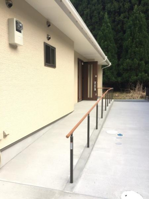 ���̑��@���֑O�ł��y���k���R���͒[�z�S���F�X�c