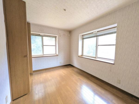 �m���@�m���ł��y�~�P���R�蒬�z�S���F�X�c