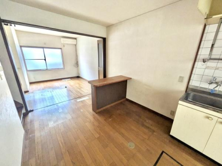 京都府宇治市小倉町山際の中古一戸建てのリビング